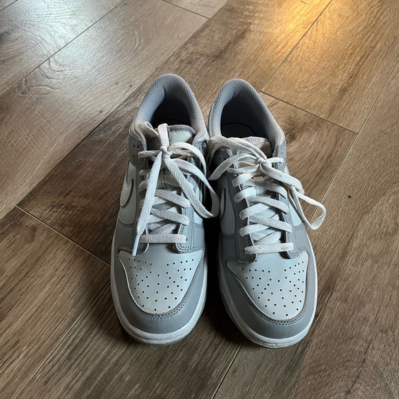 nike dunk lows - Picture 2 of 3